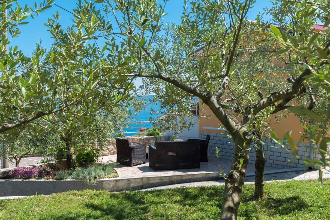 Apartments In Ravni/Istrien 30383 Exterior photo